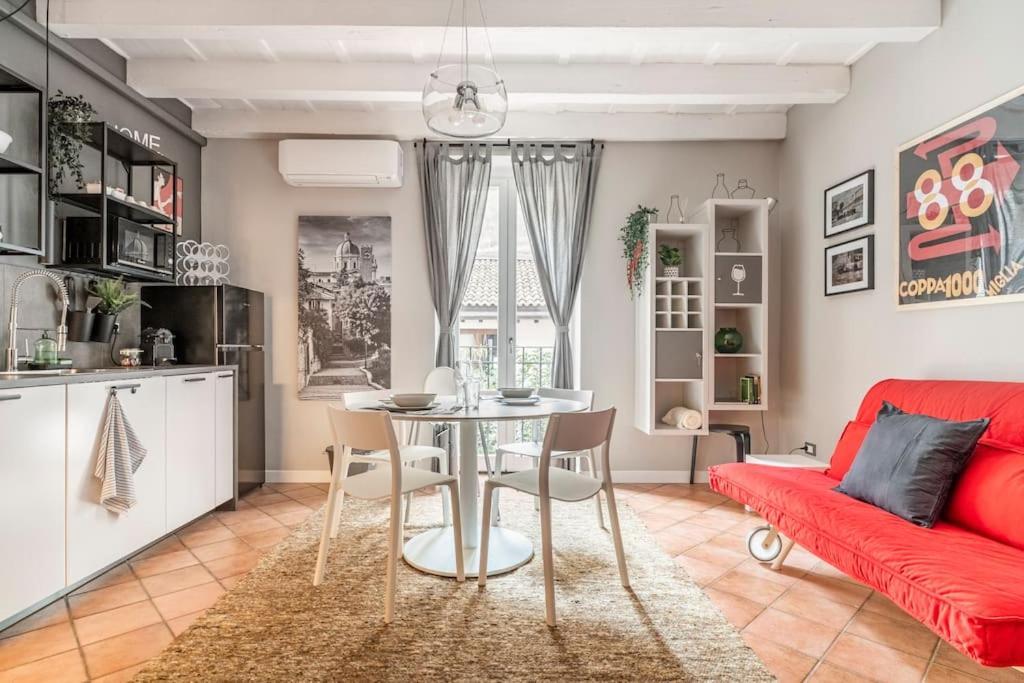 Апартаменти L'Atelier Del Centro: Tra Design, Storia E Fascino Брешія Екстер'єр фото